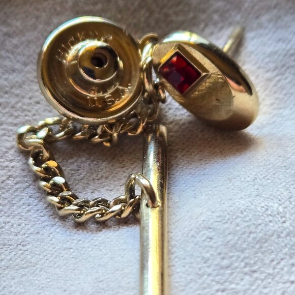 Vintage Hickok USA Gold Tone Tie Tack with Ruby Red Stone - Picture 4 of 6